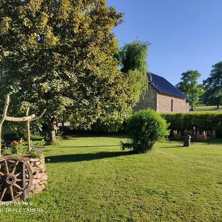 Au Jardin D'emilia ホームステイ *