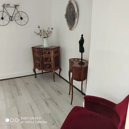 ホームステイ Au Jardin D'emilia Tralaigues